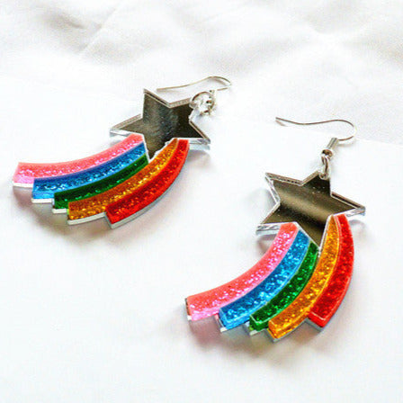 Silver Tone Mirrored Rainbow/Star Acrylic Earrings E126