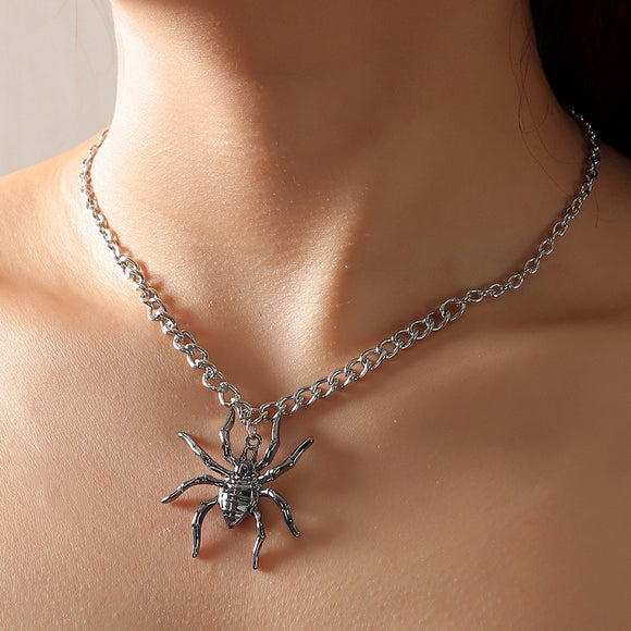 Silver Tone Spider Pendant Necklace N69