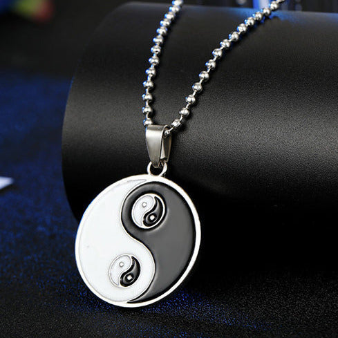Silver Tone Ying Yang Pendant Necklace N80