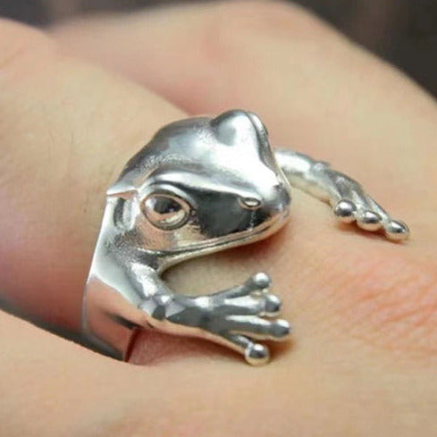 Silver Tone Cheeky Frog Adjustable Ring R20