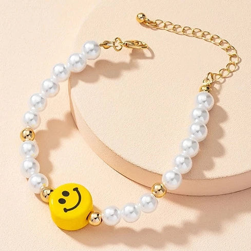 Gold Tone Faux Pearl Yellow Smiley Face Bracelet B4