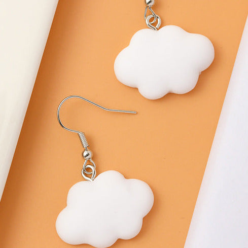 Acrylic Baby White Small Cloud Earrings E160