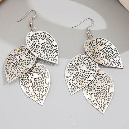 Silver Tone Falling Leaves Earrings E70