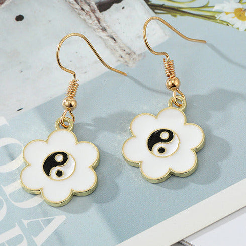 Gold Tone White Flower Ying Yang Earrings E116