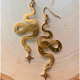 Gold Tone Long Snake Star Earrings E152