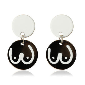 Black/White Booby Stud Earrings E112